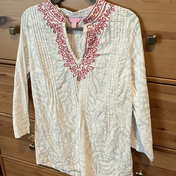 Lilly Pulitzer white tunic with pink and gold sequin v neck detail - 100% cotton - Picture 10 of 10